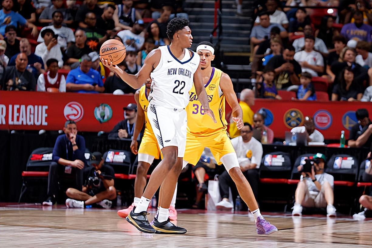 防守端的弱点被湖人各种利用!鹈鹕会调整内线乐透秀的位置吗?