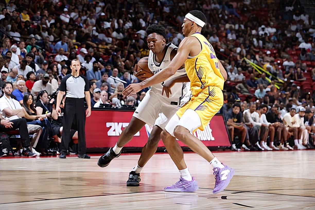 防守端的弱点被湖人各种利用!鹈鹕会调整内线乐透秀的位置吗?