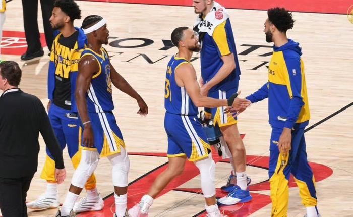 年薪5413万,意外成交易筹码!加盟勇士后状态下滑,你确实该离开